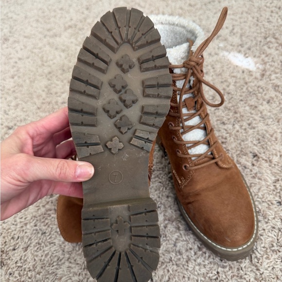 Universal Thread Tan Lace-Up or Zip-Up Women's Boots - Picture 5 of 6